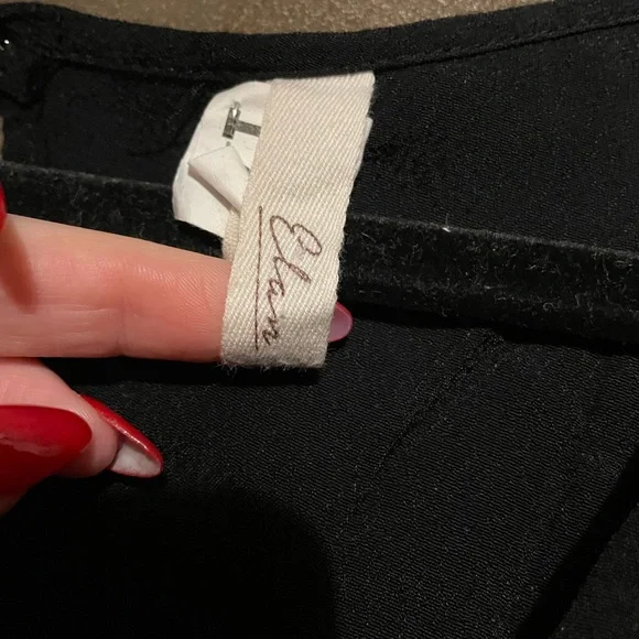 Elan Black Short Sleeve Romper - Picture 3 of 5